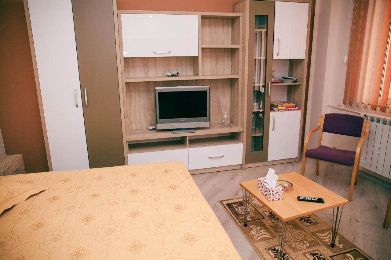 Apartament Cora Centru Pitesti Piteşti Exterior foto